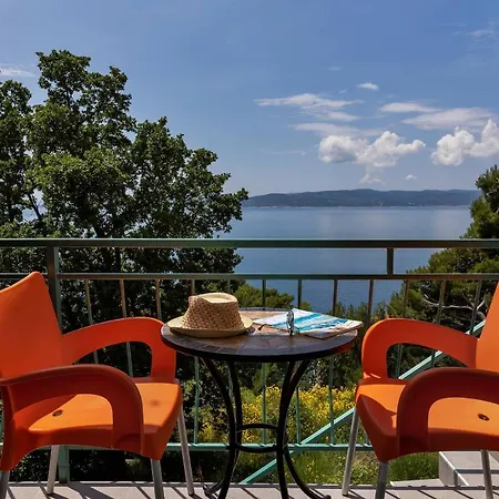View Blue Apartment *