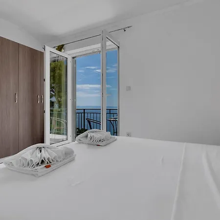 Apartment View Blue Brela